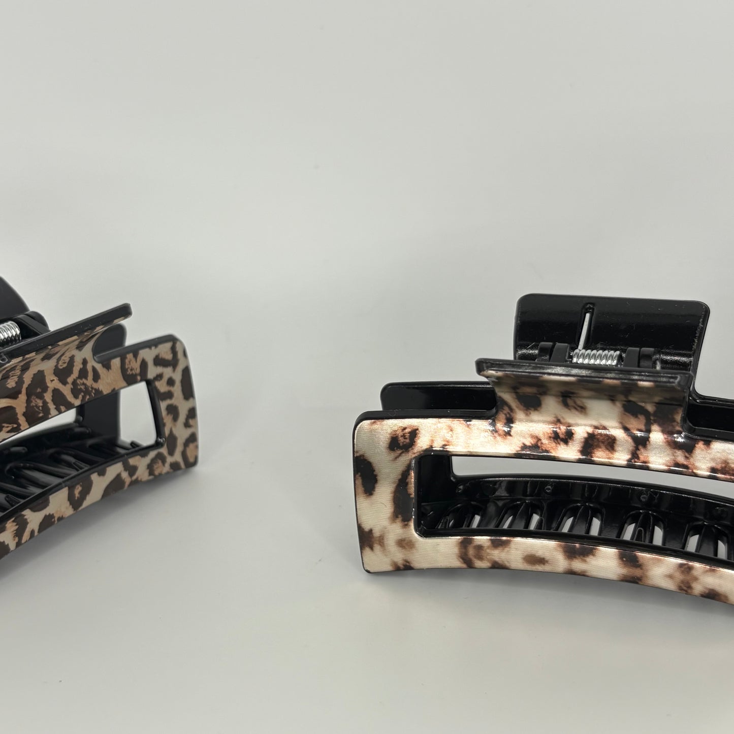 Leopard print claw clip