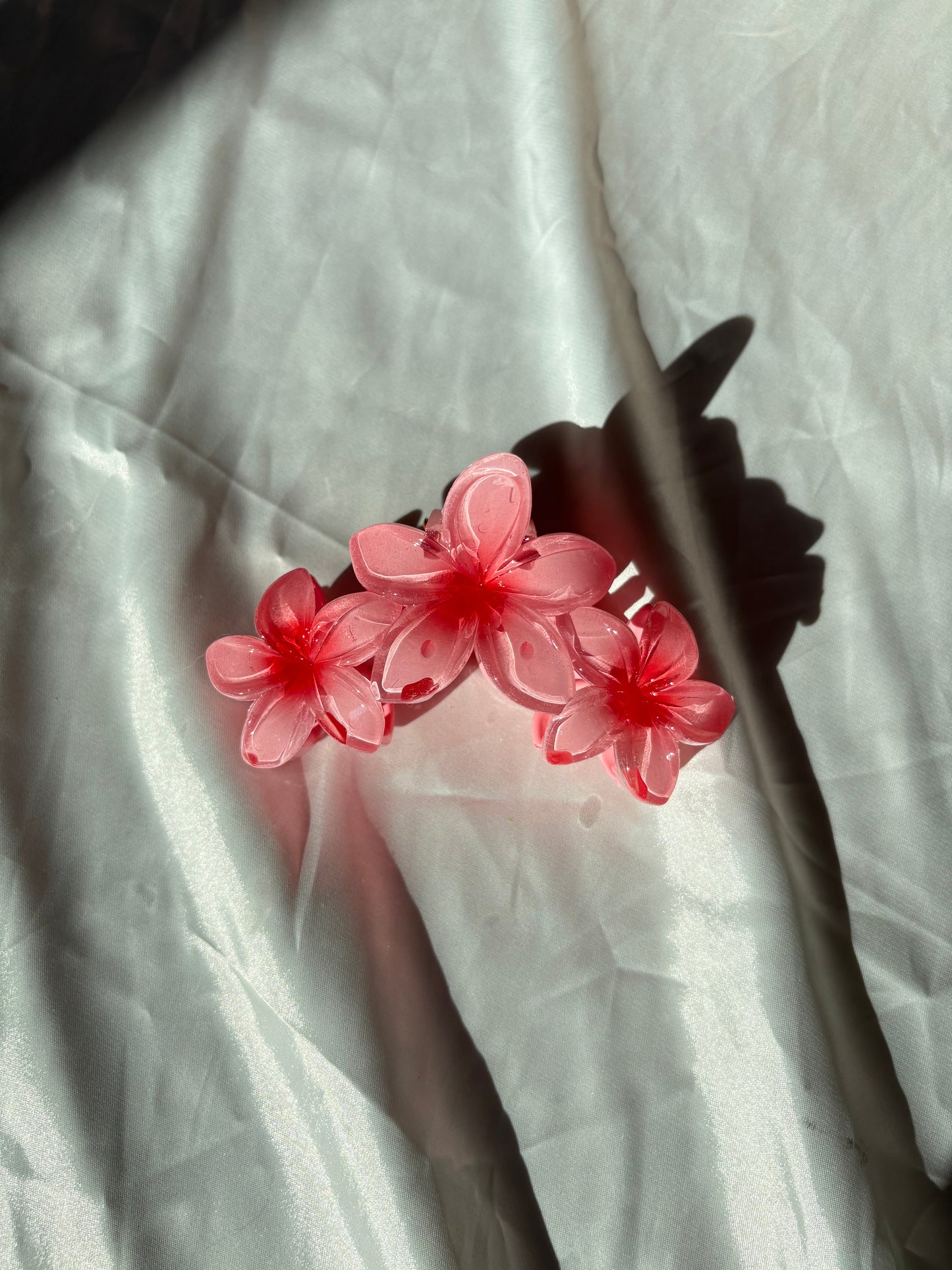 Hibiscus Triple Flower Claw Clips