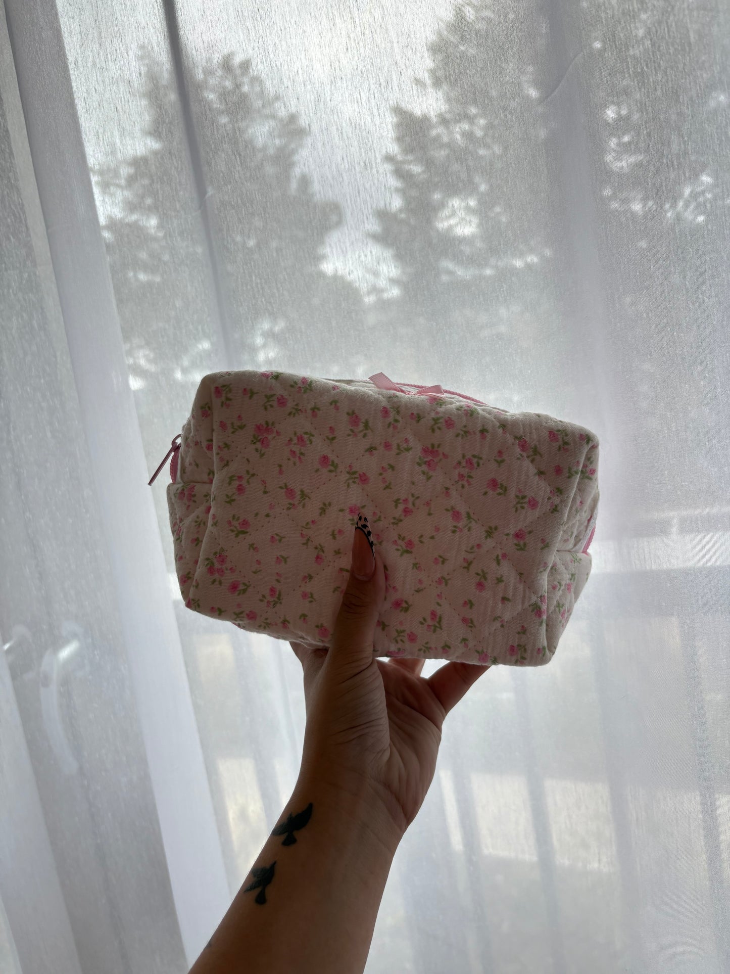 Floral Lace Trim Bow Makeup Bag