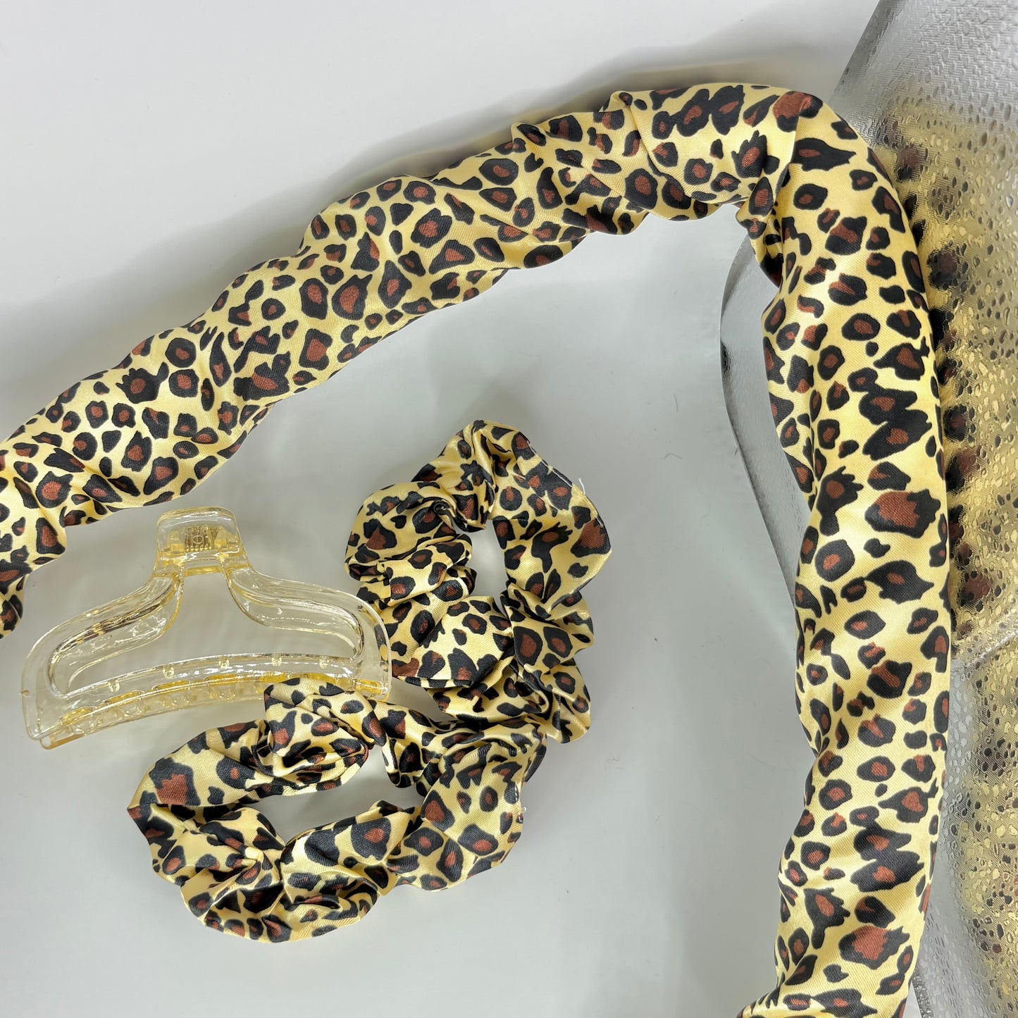 Heartless curlers leopard print