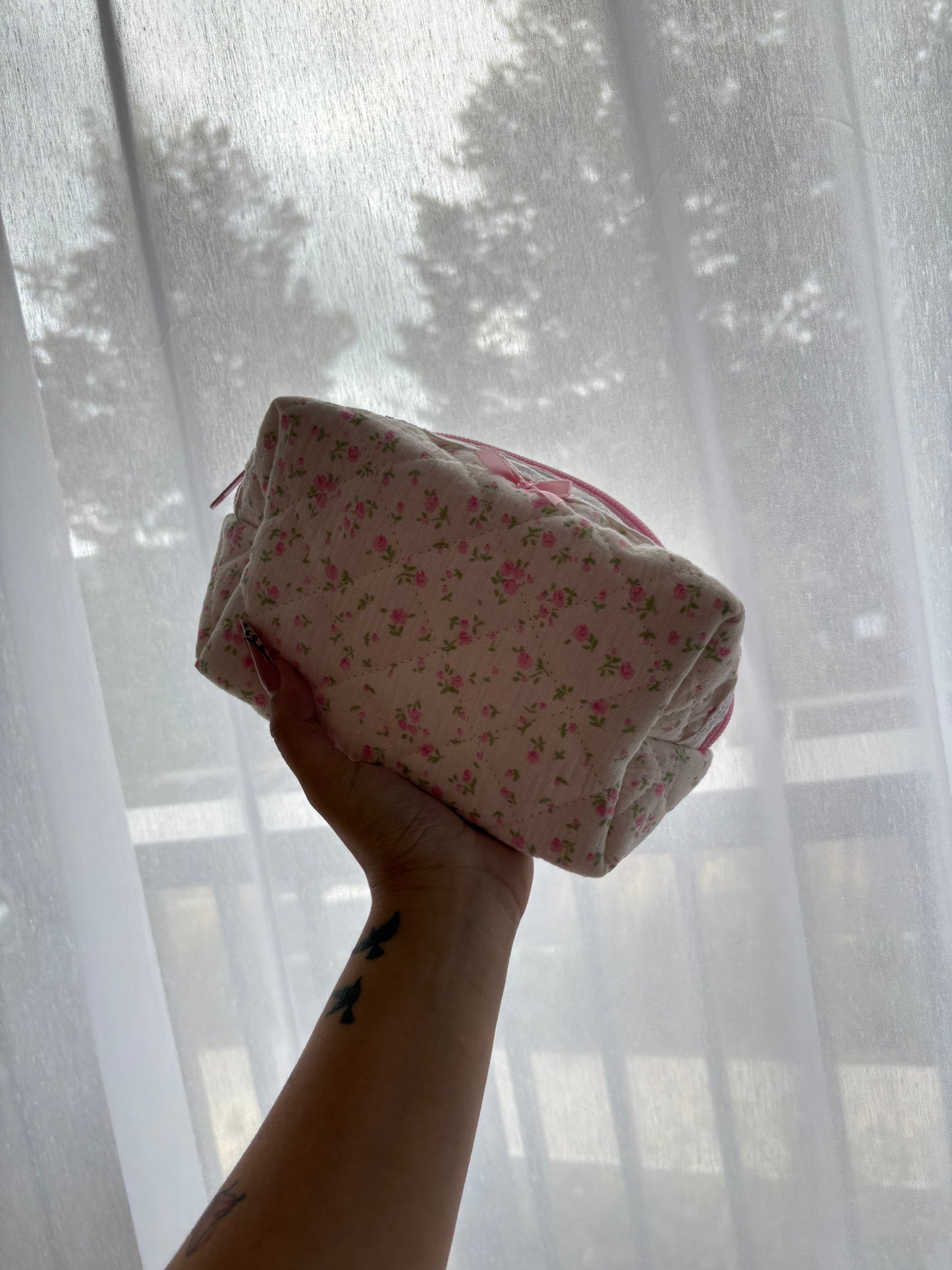 Floral Lace Trim Bow Makeup Bag