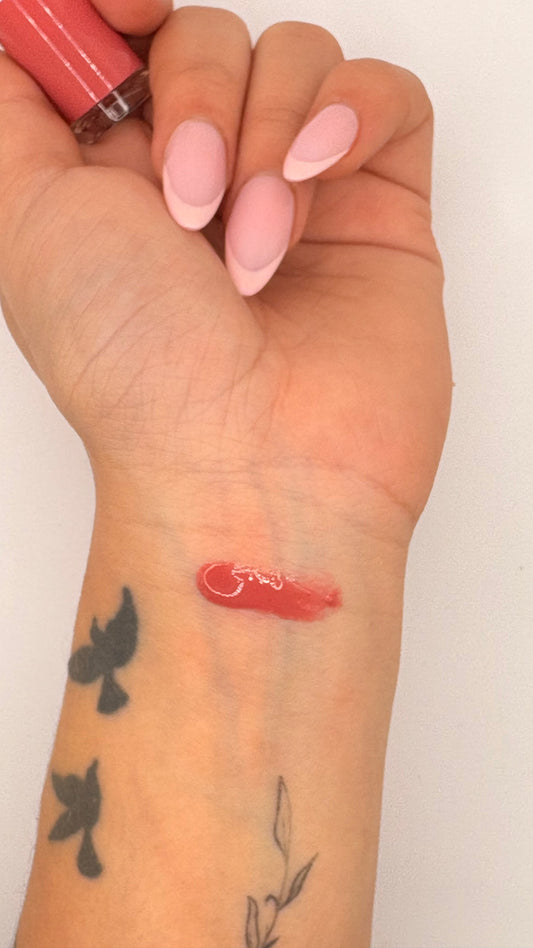 Peach Glaze Lip Serum