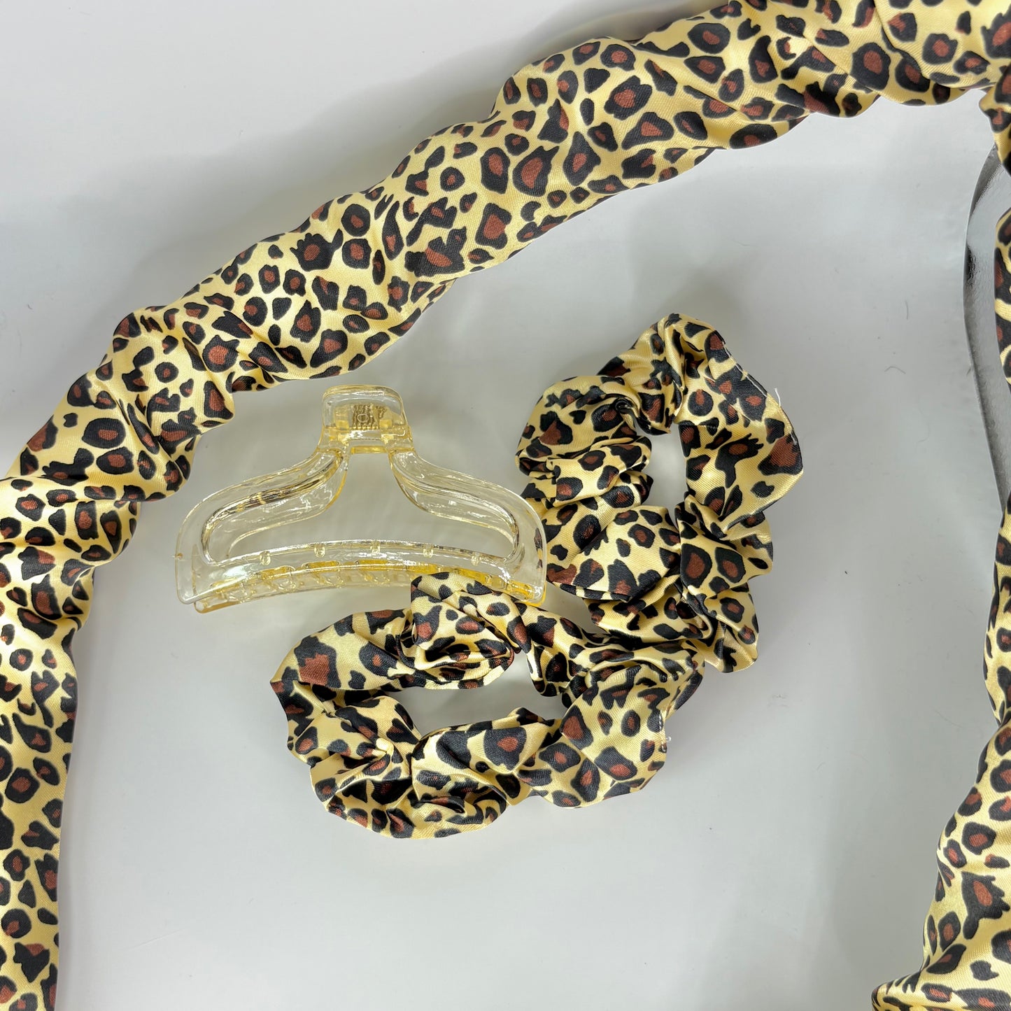Heartless curlers leopard print
