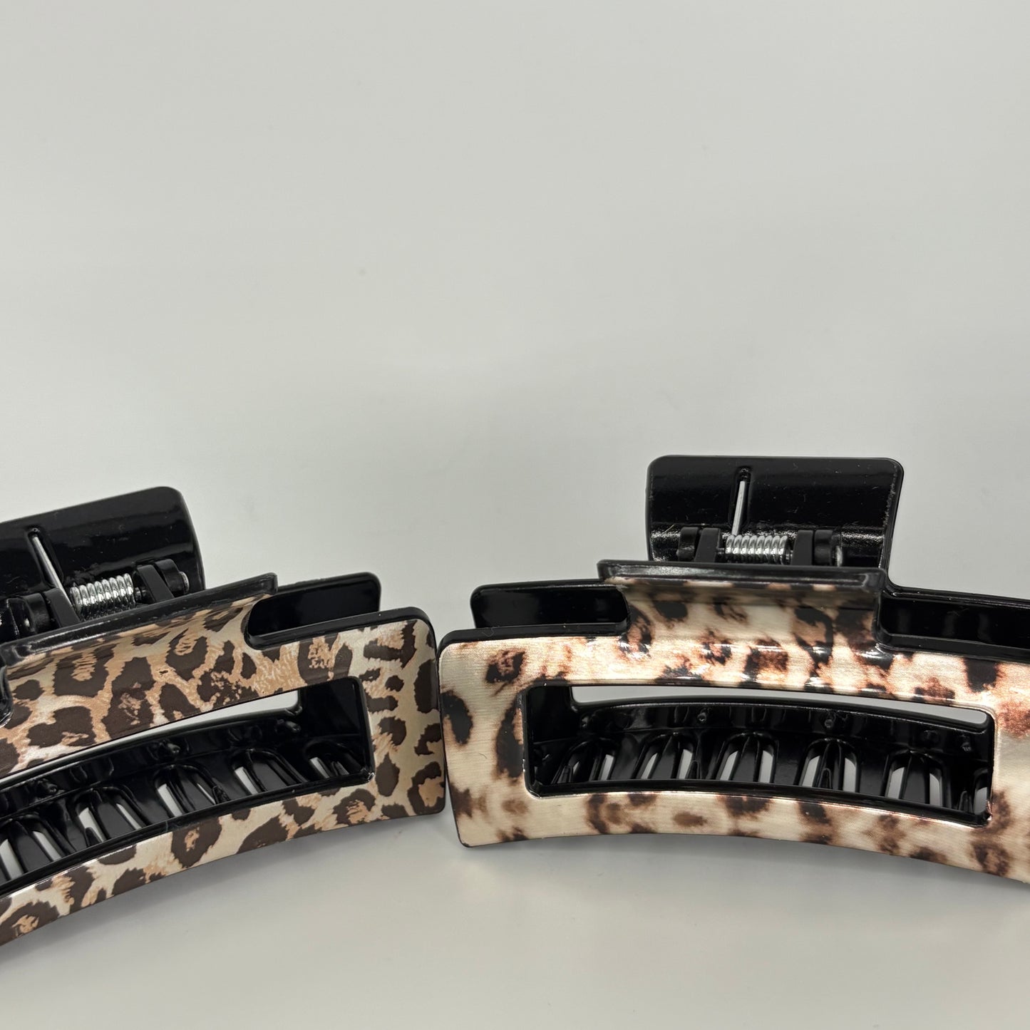 Leopard print claw clip
