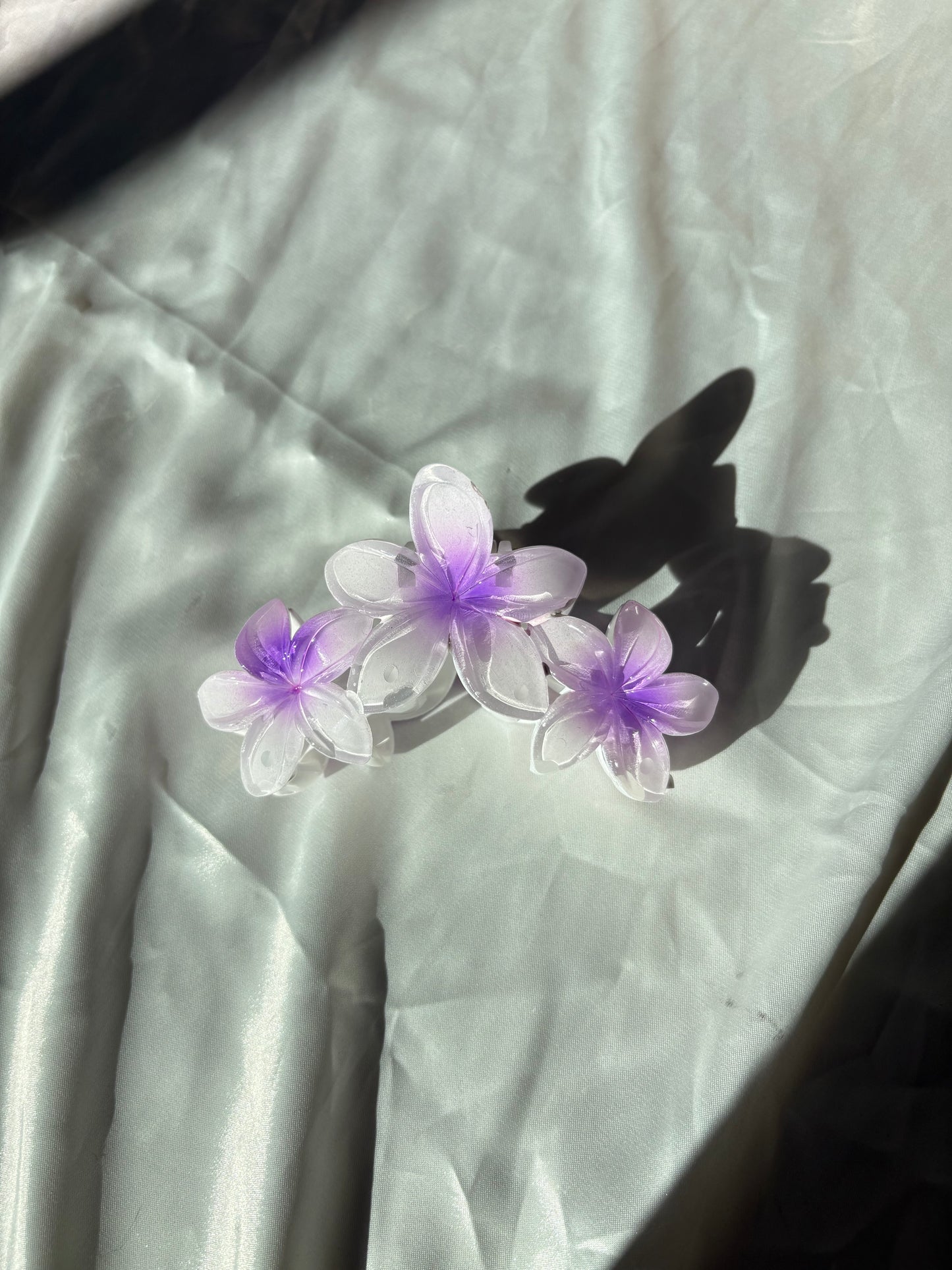 Hibiscus Triple Flower Claw Clips