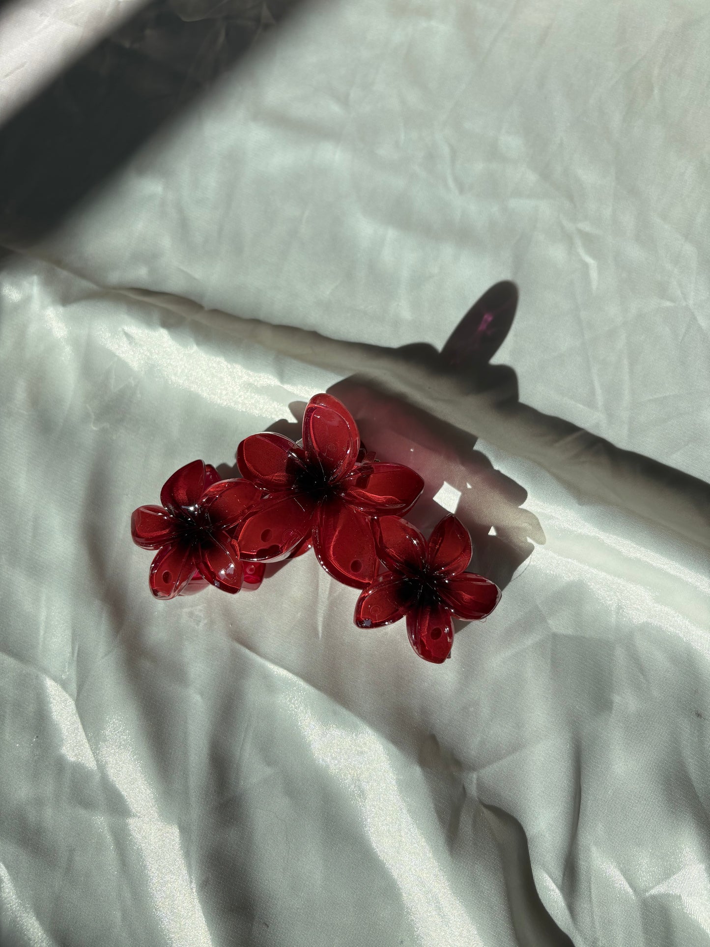 Hibiscus Triple Flower Claw Clips