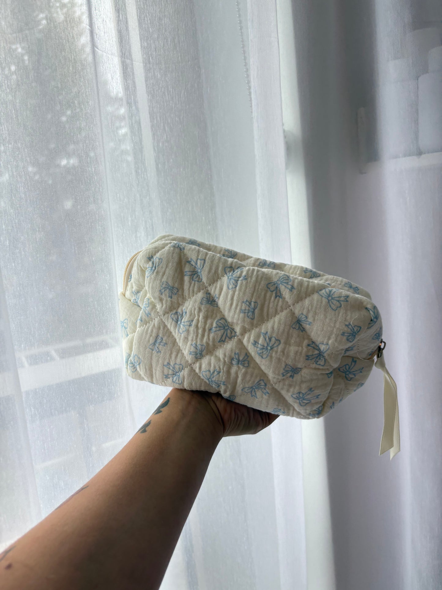 Blue Bow Print Makeup Bag