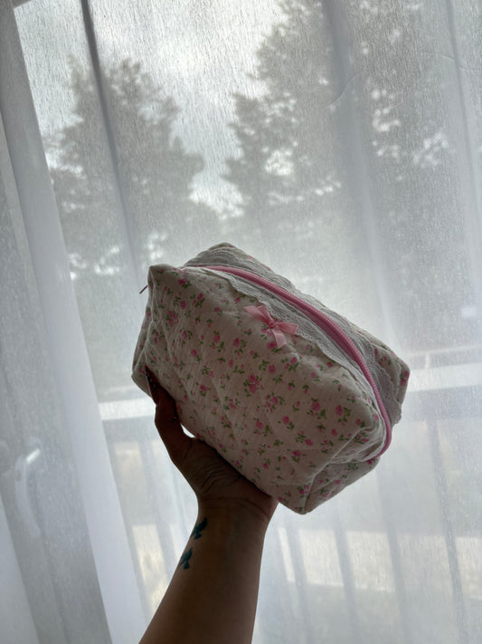 Floral Lace Trim Bow Makeup Bag