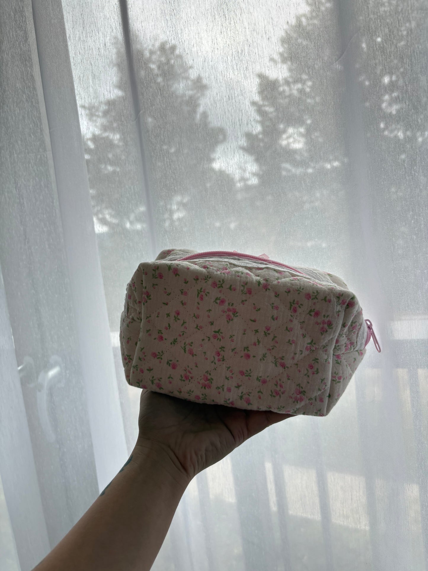 Floral Lace Trim Bow Makeup Bag