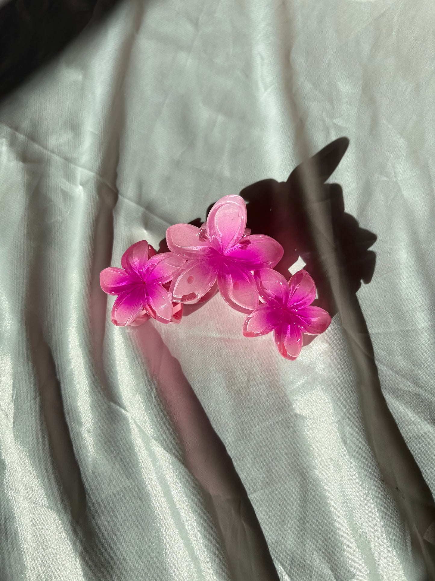Hibiscus Triple Flower Claw Clips
