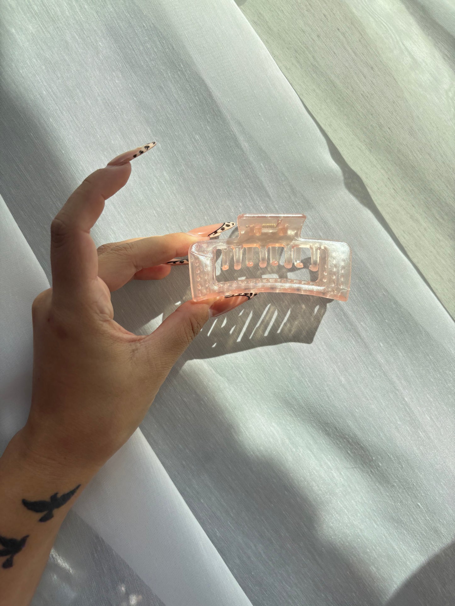 Pearlescent basic clips
