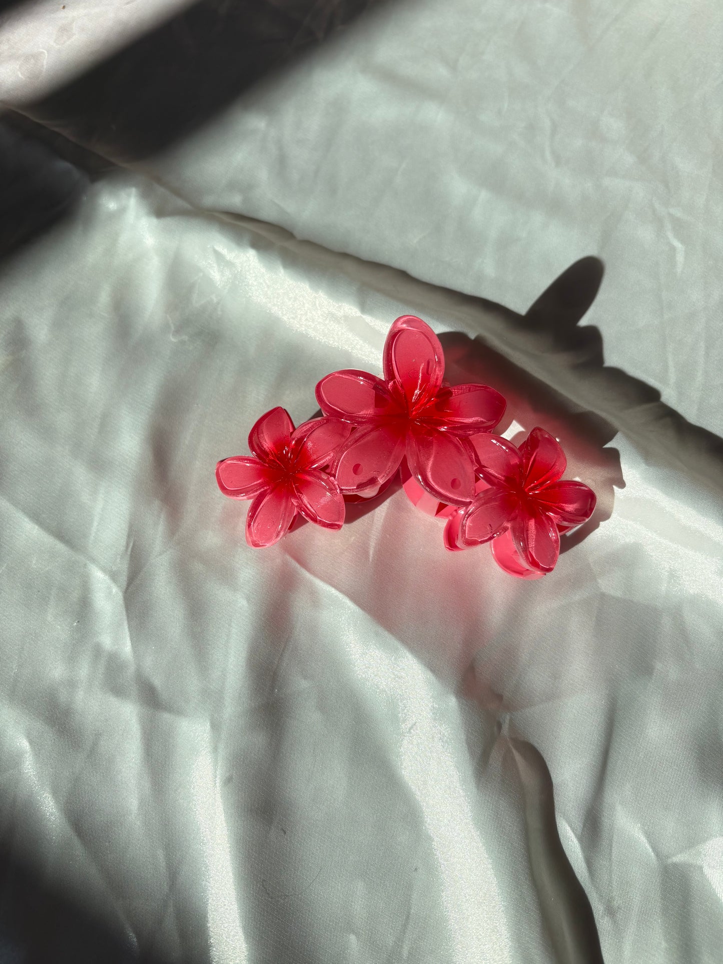 Hibiscus Triple Flower Claw Clips
