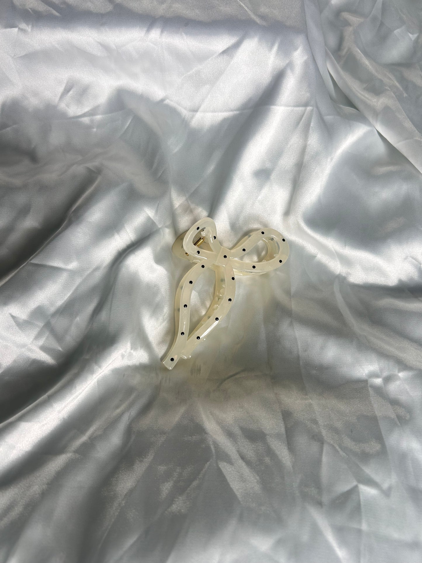 Polka dot bow claw clip