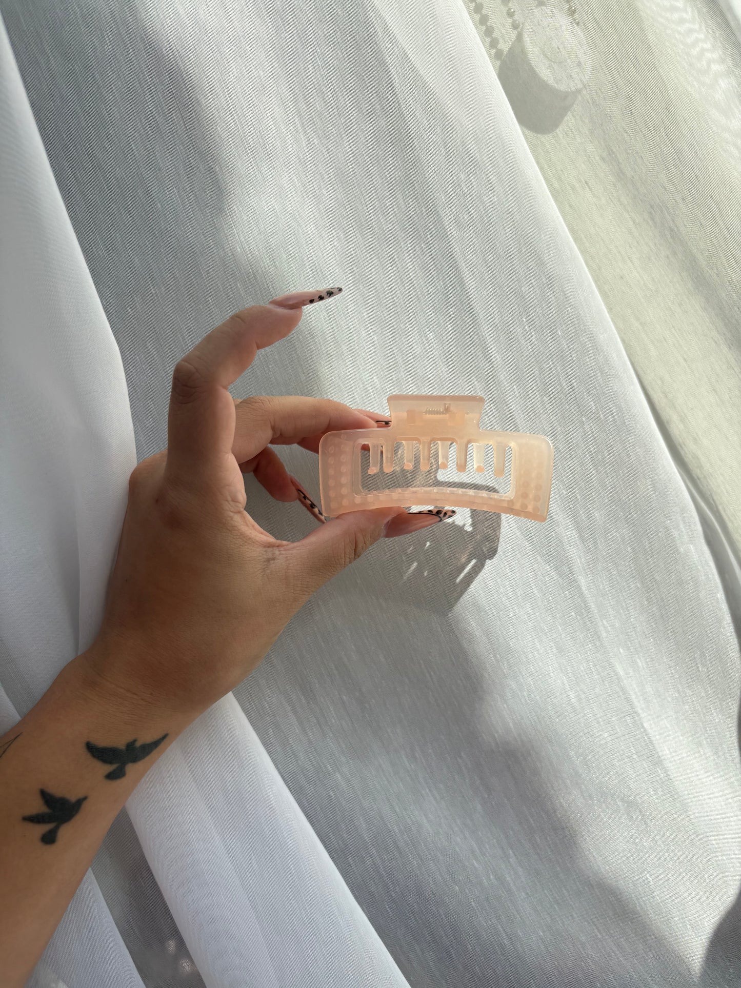 Pearlescent basic clips