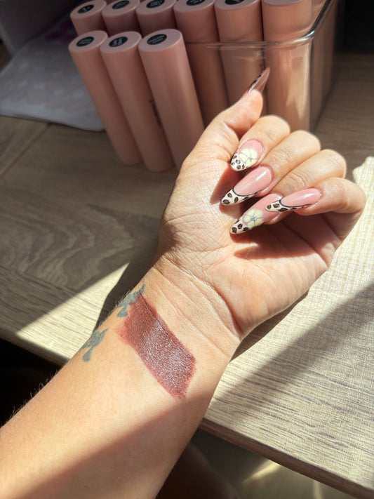 Cocoa Charm Contour Stick