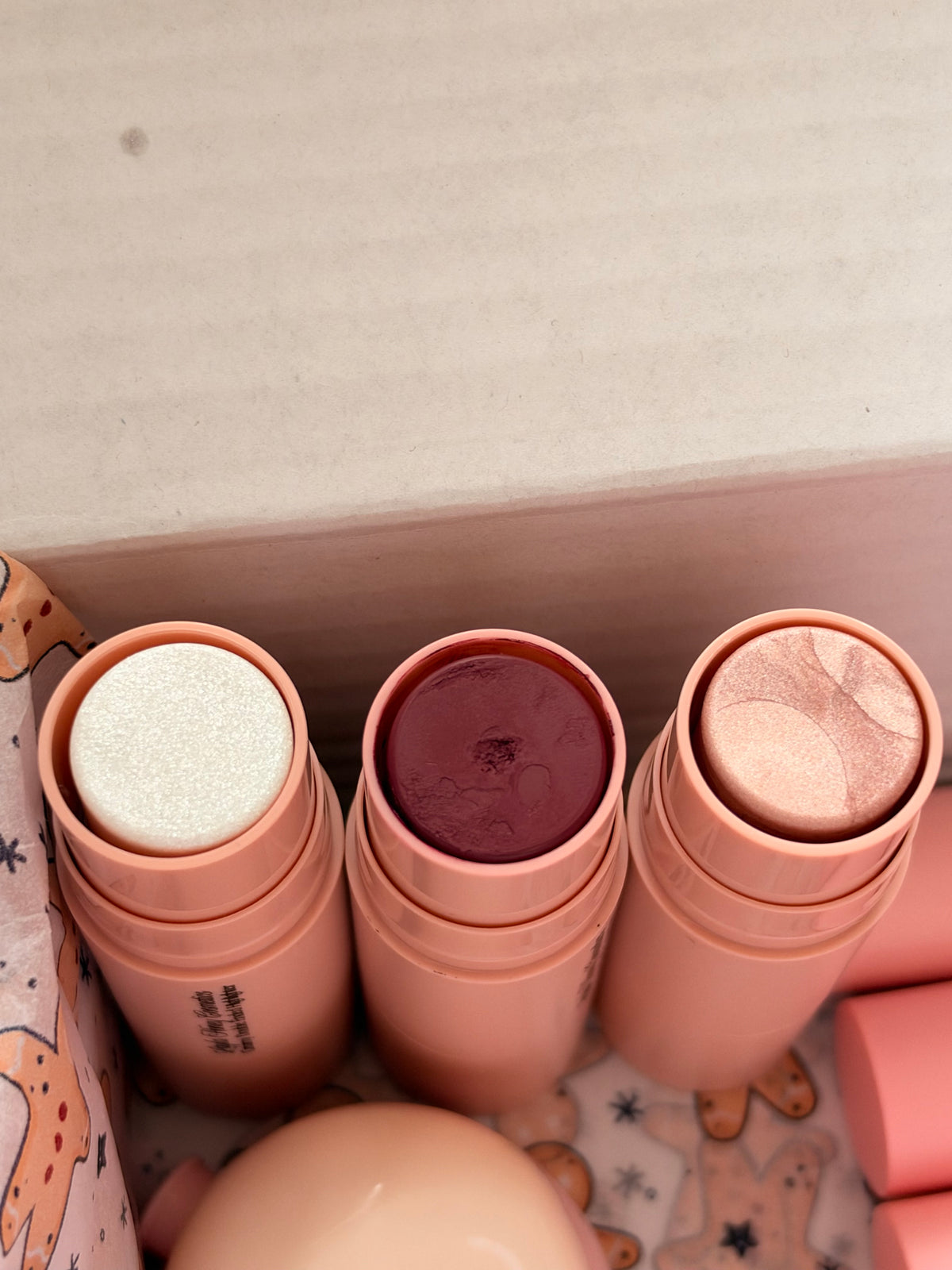 24 DAY MAKEUP ADVENT