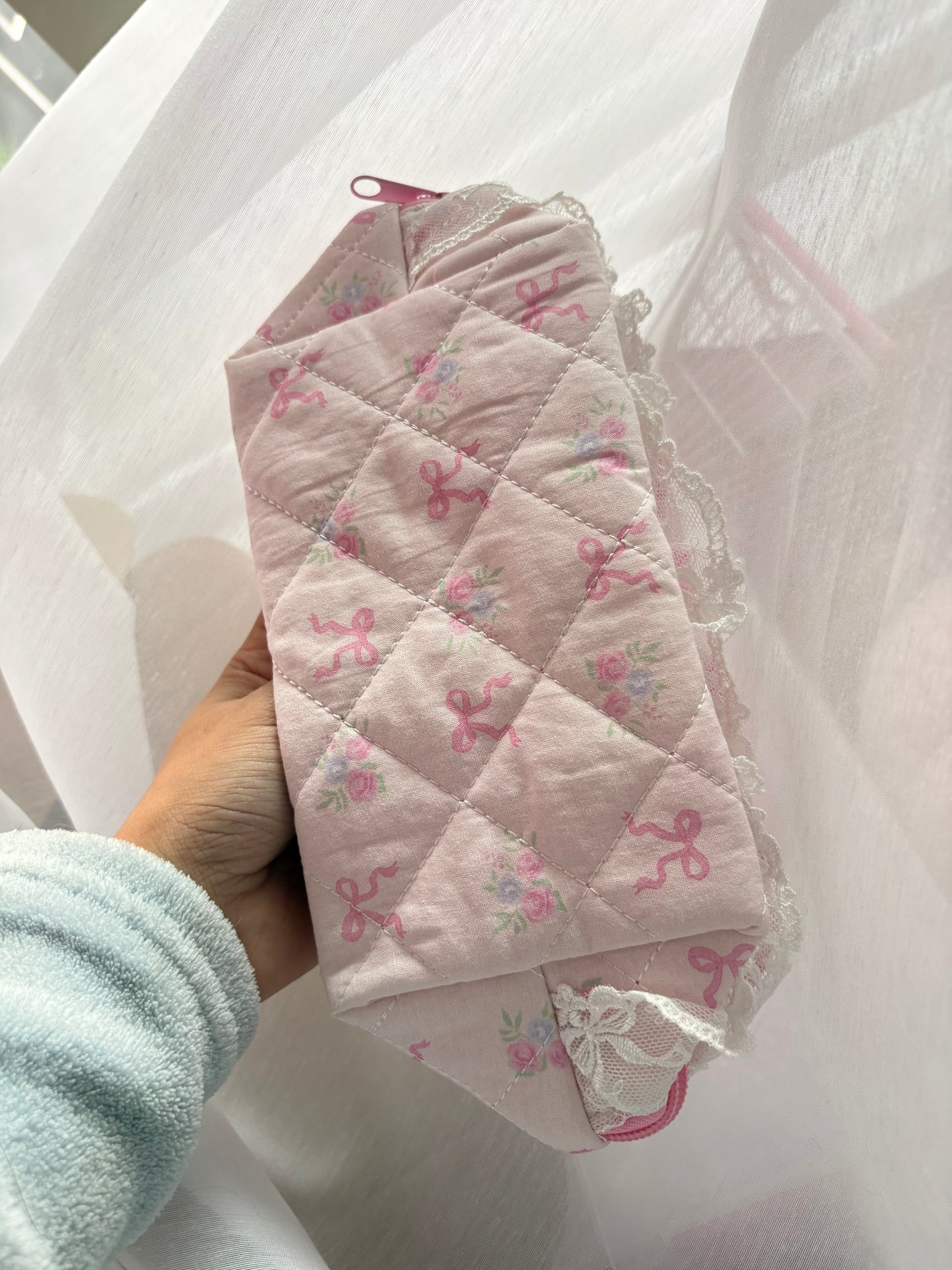 Pink Bow Roses Makeup Bag