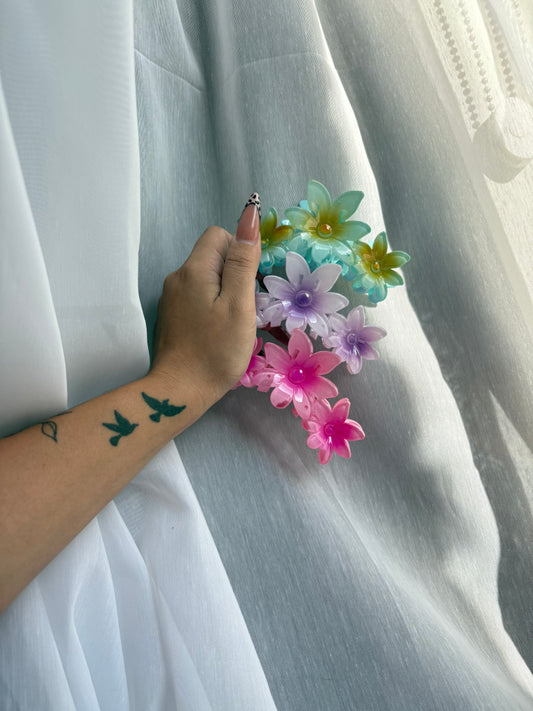 Triple Flower Clip