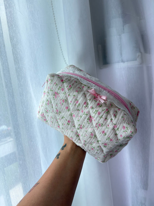 Floral Lace Trim Bow Makeup Bag