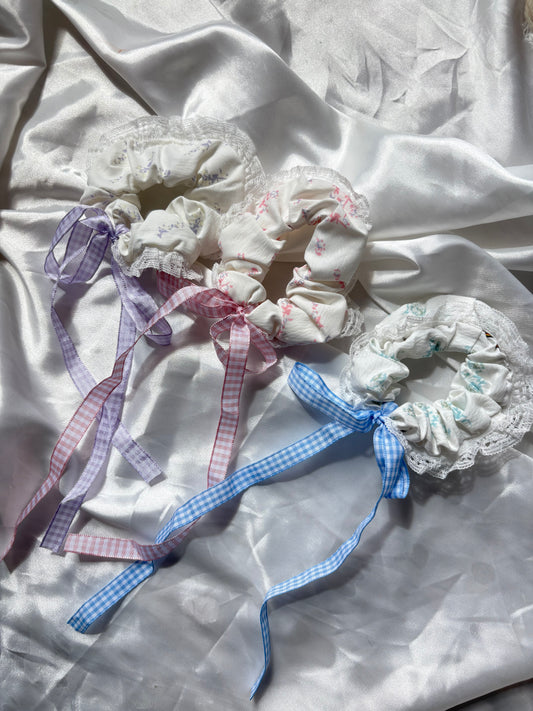 Lace Floral Bow Scrunchie