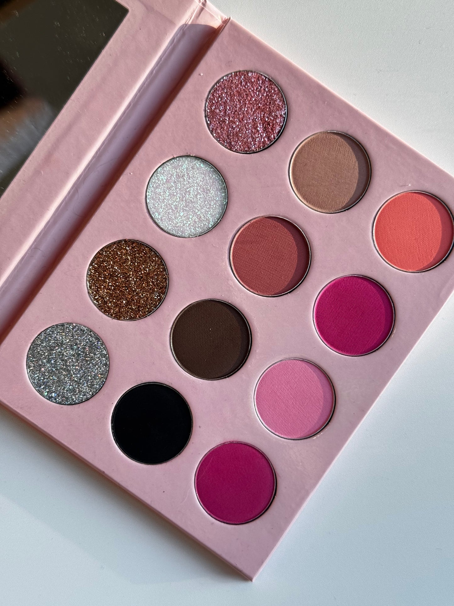12 Colour Eyeshadow Palette